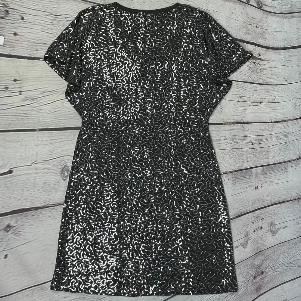 CUPIO gray sequin knit short sleeve v-neck midi party dress, size M - Picture 10 of 13